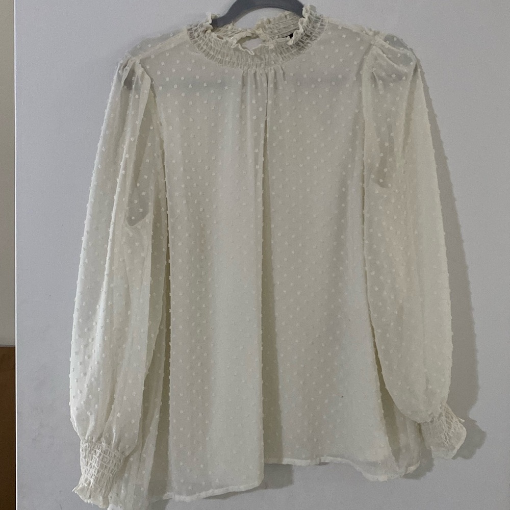 Gibsonlook cream white long sleeve blouse